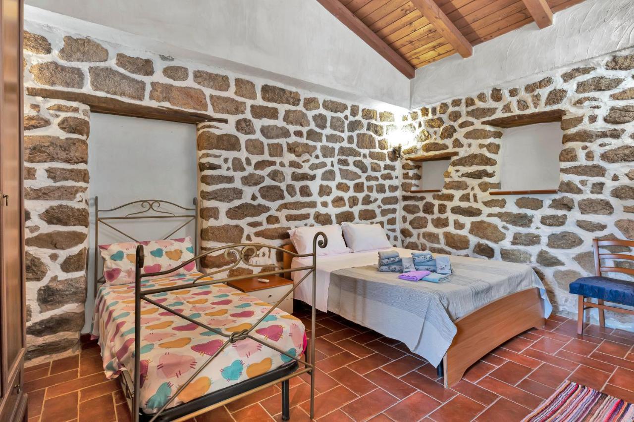 Casettina Loiri Porto San Paolo Екстериор снимка