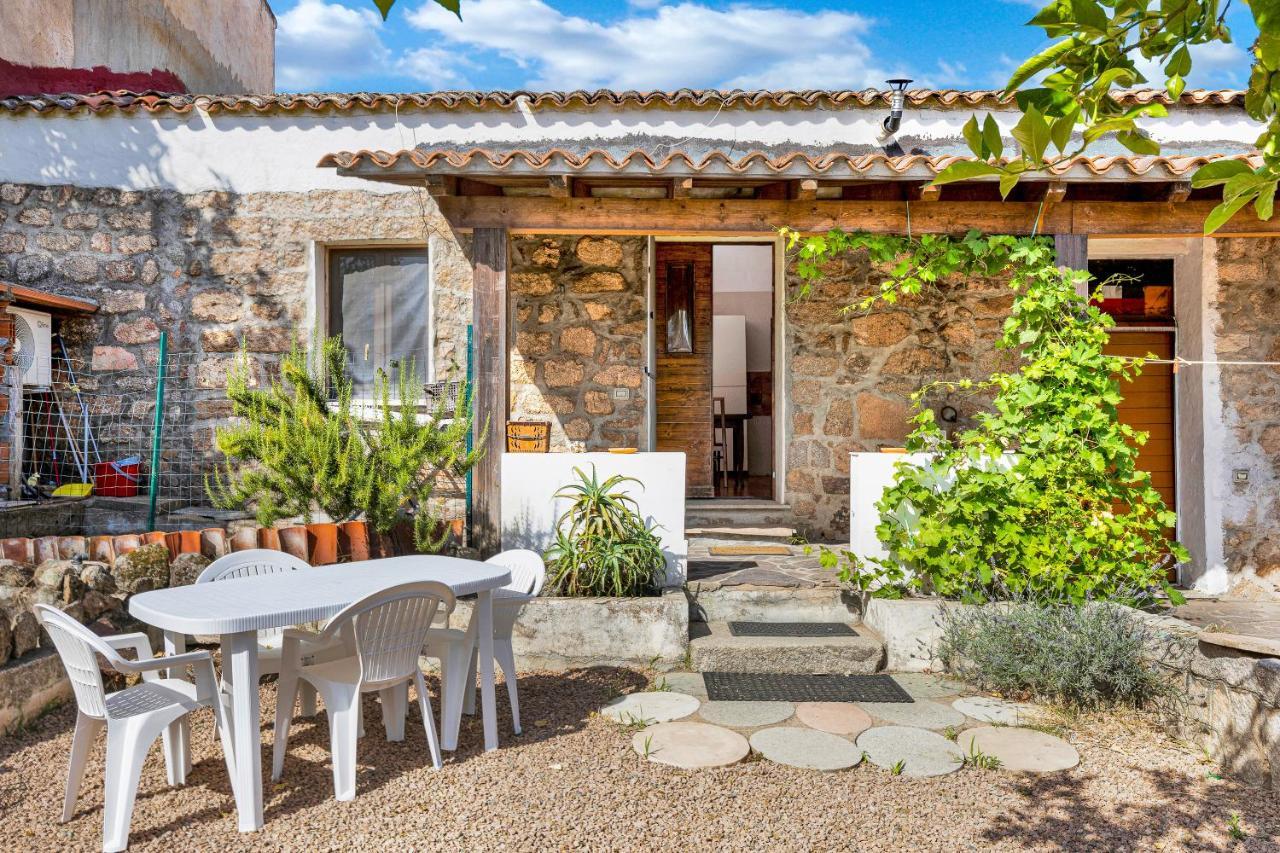 Casettina Loiri Porto San Paolo Екстериор снимка